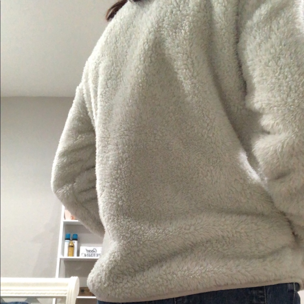 Fluffy winter jacket - Picture 2 of 3